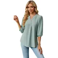 Elegante blusa verde salvia con cuello en V, textura jacquard y cómodas mangas 3/4 para mujer - S / Tops / Verde Frijol