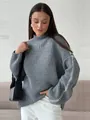 Eleganter grauer Strickpullover mit Stehkragen und stylischen Kontrastnähten an den Ärmeln - S / Oberteile / Dunkelgrau
