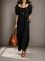 Detalle de un vestido largo negro bohemio con cuello de volantes para vacaciones - S / Top Y Pantalón / Negro
