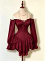 Dettaglio dell'abito corsetto jacquard bordeaux a spalle scoperte con orlo a balze - XS / Borgogna