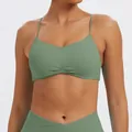 Reggiseno sportivo yoga senza cuciture ad alto impatto in verde oliva con spalline sottili. - Verde Salice