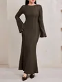 Robe longue élégante en maille jacquard olive foncée avec manches cloches - S / Haut et Bas / Marron