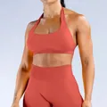 Nahtloses, hochelastisches Yoga-Set in Terrakotta mit Halter-Sport-BH und langer Leggings. - XS / Oberteil Und Unterteil / Chilirot