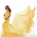 Robe de maternité jaune élégante avec longue traîne en mousseline pour séances photo - Taille unique / Haut Et Bas / Curcuma