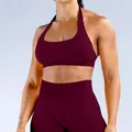 Nahtloses, hochelastisches Yoga-Set mit Halter-Sport-BH und Leggings in Weinrot - XS / Oberteil Und Unterteil / Winterbeere