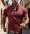 Polo slim fit bordeaux da uomo con dettagli a scacchi su colletto e taschino estate - Taglia S / Top / Borgogna