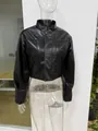 Chaqueta corta de cuero sintético negro estilo punk retro con cuello alto para mujer. - S / Tops / Negro