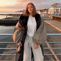 Trench lungo con lussuoso collo in pelliccia e maniche a sbuffo oversize per donna - Taglia S / Top / Kaki