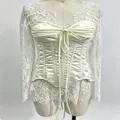 Elegant Frans kanten korset-jurkje in de kleur crèmewit met een nauwsluitende pasvorm - S / Boven- En Onderstuk / Beige