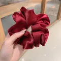 Coletero de satén sobredimensionado elegante burdeos para mujer, accesorio en la mano - 10cm / Rojo