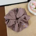 Coletero de satén malva extragrande accesorio elegante para el pelo de 18cm - Estilo con Etiqueta / 18cm / Violeta Claro