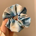 Coletero de satén extragrande con patrón artístico de pintura al óleo de la noche estrellada - Estampado Tie-Dye azul / 12cm