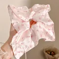 Coletero gigante de satén rosa con estampado floral y un delicado lazo de cinta blanca - Satén Estampado Floral / 9cm
