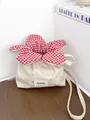 Cute flower-shaped crossbody bag with red gingham petals and star patterns - Star Canvas Style / Off White