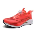 Chaussure de course en mesh orange vif dotée d'un système de fermeture à cadran rotatif. - 38 / Édition Limitée 9k Année du Cheval
