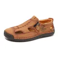 Braune Herren-Strandsandalen aus Leder mit Cut-outs und Reißverschluss - 38 / Hellbraun