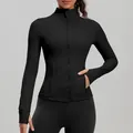 Giacca da yoga sportiva nera ad alta elasticità con fori per i pollici per corsa e fitness - Taglia S / Top / Nero Tè Freddo