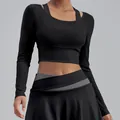 Zwart mesh faux tweedelig yoga crop top met lange mouwen en sportbeha voor dames - S / Tops / Sterrenzwart