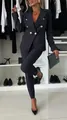 Elegant nauwsluitend zwart blazer- en broekpak voor professionele dameskleding van hoge kwaliteit - S / Boven- En Onderstuk / Zwart
