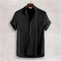 Camicia da uomo in cotone e lino nero con colletto alla coreana e maniche corte. - Taglia S / Top / Nero