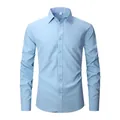 Elegantes hellblaues Herren-Langarmhemd in Slim Fit mit gemustertem Innenkragen-Detail - S / Oberteile / Hellblau