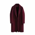 Elegante cappotto in lana bordeaux da donna, lunghezza media con ampi revers e tasche - Taglia M / Top / Borgogna