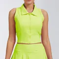 Detalle de una camiseta de tenis polo sin mangas verde neón de secado rápido para mujer - S / Tops / Amarillo Limón