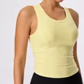 Premium gansgeel slim fit yogahemdje met rimpels aan de zijkant en ingebouwde vullingen - S / Tops / Gans Geel