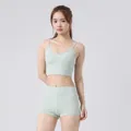 Tweedelige muntgroene sneldrogende sport yoga set met beha en korte broek voor fitness dames - S / Top En Bottom / Crème Groen