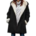 Detalle de abrigo negro de mujer con capucha, forro polar cálido y botones de trenca - S / Tops / Negro