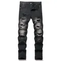Vista frontale completa di jeans neri strappati da uomo, vestibilità slim straight - Nero