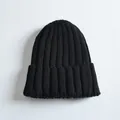 Gorro de punto acanalado negro sencillo para niños y padres, estilo lana cálida. - Talla única / Negro