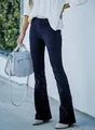Dettaglio dei pantaloni a zampa in velluto a coste blu navy a vita alta da donna, slim. - 3XL / Pantaloni e gonne / Blu Notte