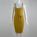 Robe bandage moulante jaune moutarde élégante avec col en V et détail de ceinture - Style Moulant Jaune Moutarde
