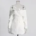 Vestido blazer francés con hombros descubiertos, detalle de tul cruzado y mangas - S / Tops / Blanco Roto