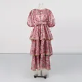Robe longue fleurie à plusieurs niveaux avec col en V, bordure en dentelle et ceinture - S / Bas / Rouge