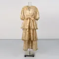 Vue détaillée d'une robe maxi vintage à col en V avec imprimé floral et bordures en dentelle - S / Bas / Jaune
