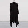 Vue complète de la robe asymétrique noire sur mannequin montrant le drapé plissé - S / Haut Et Bas / Noir