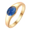 Nahaufnahme eines goldenen Rings mit ovalem blauem Edelstein - Ovaler Stein Stil (CR023A)