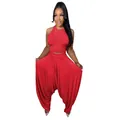 Ensemble rouge deux pièces avec haut sans manches plissé et pantalon large fluide. - S / Haut et Bas / Rouge