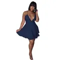 Vue en pied d'une robe babydoll sexy bleu marine sans manches montrant la coupe - S / Hauts / Bleu Marine