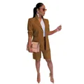 Conjunto de dos piezas de blazer y pantalones cortos para mujer en elegante color marrón camel - Marrón