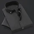 Camisa de negocios de manga corta para hombre, corte entallado, negro liso elegante - 38 / Tops / Negro