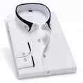 Camisa blanca de manga larga para hombre con cuello de contraste negro y botones dorados. - 38 / Tops / Blanco