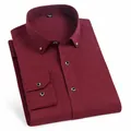 Chemise homme bordeaux à manches longues avec boutons diamant et col boutonné chic - Bordeaux