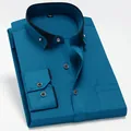 Camisa elástica de manga larga para hombre en color verde azulado con cuello negro - Verde Oscuro