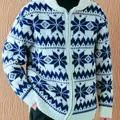 Vintage men's knitted cardigan jacket with navy snowflake pattern and loose fit - S / Tops / Blue