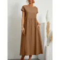 Korte mouwen ronde hals katoen linnen maxi jurk met zakken in de kleur karamelbruin - S / Bottoms / Khaki