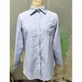 Chemise vintage à carreaux vichy bleu et blanc, manches longues avec poche poitrine - M / Hauts / Bleu clair