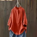 Elegante camisa de mujer de manga larga con cuello levantado y detalles de botones - S / Tops / Rojo Ladrillo